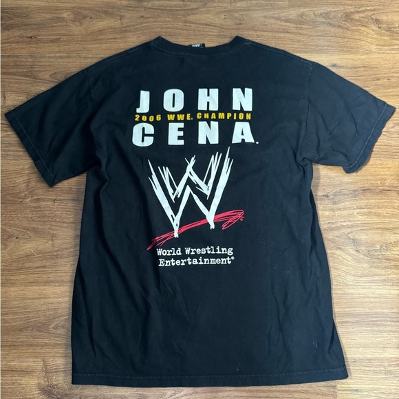 2006 WWE Black Short Sleeve Tee with Championship Graphic - Picture 2 of 3